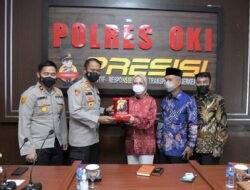 Ketua DPRD Provinsi Sumsel Beri Penghargaan Atas Kampung Taubat Polres OKI