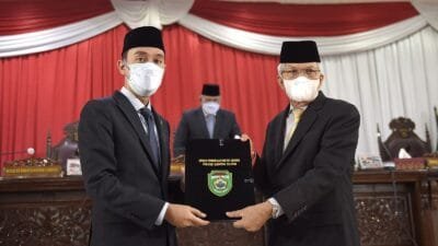 Rapat Paripurna XXXV DPRD Sumsel Dengan Agenda Penyampaian Pelaksanaan Reses Tahap II