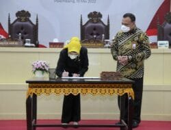 Ketua DPRD Tanda Tangani Pakta Integritas, Demi Terciptanya Good And Clean Governance