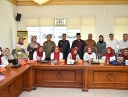 Ketua Komisi I DPRD Sumsel Terima 117 Guru Honor P3
