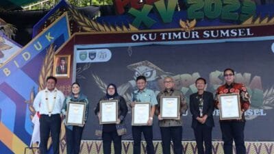 BI Sumsel Raih Rekor MURI dalam Pembuatan Pupuk Arang Sekam dan Asap Cair