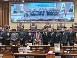 Rapat Paripurna DPRD Sumsel LXXV Melantik Hj Nurmala Dewi Sebagai Anggota DPRD Sumsel PAW