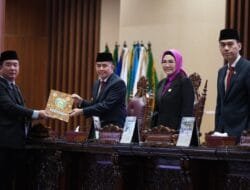 Lima Pansus DPRD Sumsel Sampaikan Laporan Hasil Pembahasan LKPJ Gubernur
