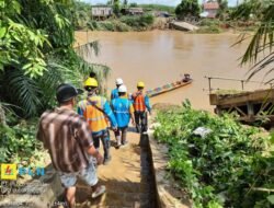 PLN Kawal Pemulihan Pasca Banjir Bandang di Kabupaten Musi Rawas Utara, 90% Sistem Kelistrikan Berhasil Pulih