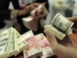 Rupiah Tembus Rp16 Ribu per USD Hari Ini
