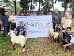 Rayakan Idul Adha 1445, Astra Motor Sumsel Serahkan Kurban Kambing