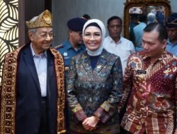 Ketua DPRD Provinsi Sumatera Selatan Sambut Kedatangan Dr. Mahatir Mohammad