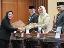 Fraksi-fraksi DPRD Prov. Sumsel menyampaikan Pandangan Umum terhadap Raperda APBD Tahun Anggaran 2025