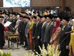 74 Anggota DPRD Sumsel 2024-2029 Resmi Dilantik dan Diambil Sumpahnya