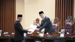 DPRD Prov. Sumsel Mendengarkan dan Dapat Menerima Jawaban Gubernur atas Pandangan Umum Fraksi-fraksi Raperda APBD Prov. Sumsel TA 2025