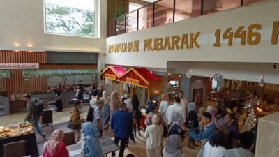 Ramadan Tjakap ARYADUTA Hadirkan Iftar Buffet Bertema Asian Hawkers di The Kitchen Restaurant