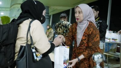 Produk UMKM Binaan Kilang Pertamina Plaju Menemani Penumpang Pelita Air di Langit Indonesia