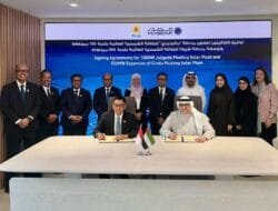 PLN dan Masdar Jalin Kerja Sama Kembangkan PLTS Terapung di Indonesia