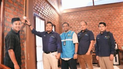 PLN Pulihkan Kelistrikan 100% di Sungai Penuh dan Kerinci, Bagikan 1.600 Lampu Emergency & Dorong Kota Energi Hijau