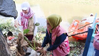 PLN UID S2JB dan Yayasan Qur’anic Farm Gaungkan Gerakan Zero Waste: Bersihkan Sungai