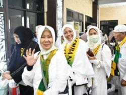 Tiba di Palembang, Jemaah Kloter 4 Pulang dengan Senyum