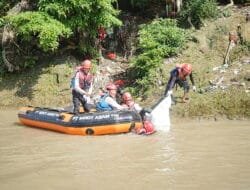 Bukit Asam Gelar Rangkaian Kegiatan Susur Sungai Hingga Workshop “Ending Plastic Pollution”