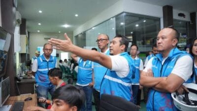 Direktur Teknologi Engineering & Berkelanjutan Tinjau Efektivitas dan Implementasi HSSE Control Center di S2JB