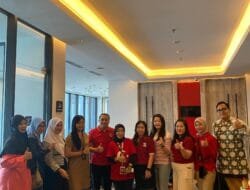 Warnai Kemerdekaan, ibis Palembang Sanggar Gelar Donor Darah dan Merangkai Karya Tanpa Bantas Bersama Anak Disabilitas