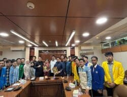 Tepati Janji, Ketua DPRD Sumsel Andie Dinialdie Kawal Aspirasi Mahasiswa hingga ke Senayan