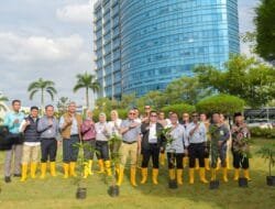 Bank Sumsel Babel Dorong ESG Lewat Program 1 Tree 1 Employee