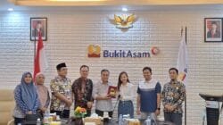 PTBA Raih Predikat Badan Publik Informatif 2025