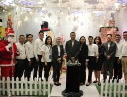 Semarak Natal di Palembang: BATIQA Hotel Gelar Acara ‘Christmas Tree Light Up’ yang Meriah