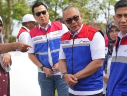 Misi Kemanusiaan, Dirut PGN Turun Langsung Serahkan Bantuan Bencana Aceh dan Sumatera Utara