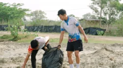 Pertamina Patra Niaga Sumbagsel Kumpulkan 392 Kg Sampah Lewat Aksi Bersih Pantai di Bengkulu