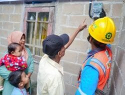 PLN UID S2JB Kembali Nyalakan 136 Sambungan Listrik Gratis Melalui Program Light Up The Dream