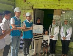 Dari Sambung Tetangga ke Listrik Mandiri, PLN Nyalakan Harapan 10 Keluarga Prasejahtera Jambi di Bulan Ramadhan