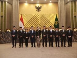 Resmi Dilantik, Tujuh Anggota Dewan Komisioner OJK Siap Perkuat Stabilitas Sektor Keuangan Nasional