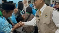 Menteri Haji dan Umrah Tinjau Langsung Keberangkatan Kloter 9 di Palembang