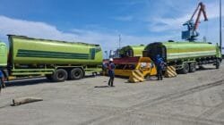 PTP Nonpetikemas Cabang Bengkulu Perdana Operasikan Layanan Drop Tank untuk Curah Cair di Pelabuhan Pulai Baai Bengkulu