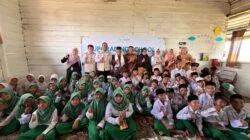 GENCAR YBM PLN UID S2JB Sulap Sekolah di Banyuasin Jadi Lebih Nyaman dan Sehat untuk Belajar