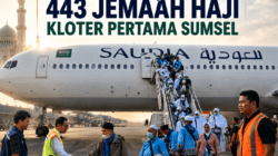 Haru dan Syukur Warnai Kepulangan 443 Jamaah Haji Kloter Pertama Sumsel di Bandara SMB II