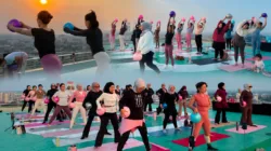 ARYADUTA Palembang Sulap Helipad Jadi Arena Pilates, Hadirkan Pengalaman Wellness Pertama di Kota Pempek