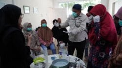 PLN UID S2JB bersama Rumah BUMN Jambi Buka Peluang Usaha bagi Penyandang Tunarungu Pelatihan Sabun Handmade