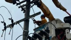 Saat Warga Rayakan Kemerdekaan, Petugas PLN UID S2JB Tetap Siaga