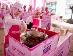 Masak 1.000 Porsi Ayam Kecap, Pertamina Patra Niaga Sumbagsel Pecahkan Rekor MURI