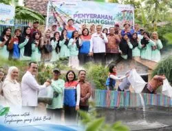 Sinergi Bersama Pemprov Sumsel, Kilang Plaju Salurkan Dukungan 10 Ribu Bibit Ikan Patin di Kecamatan Plaju Untuk Dukung Gerakan Sumsel Mandiri Pangan