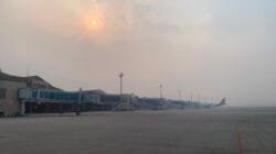 Kabut Ganggu Penerbangan di SMB II, Satu Pesawat Kembali ke Jakarta dan Satu Dialihkan ke Pekanbaru