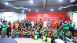 tambahkan di judul ada ojk nya Herman Deru Salurkan Bantuan Beras Warga Terdampak Karhutla di Kantor OJK Sumsel